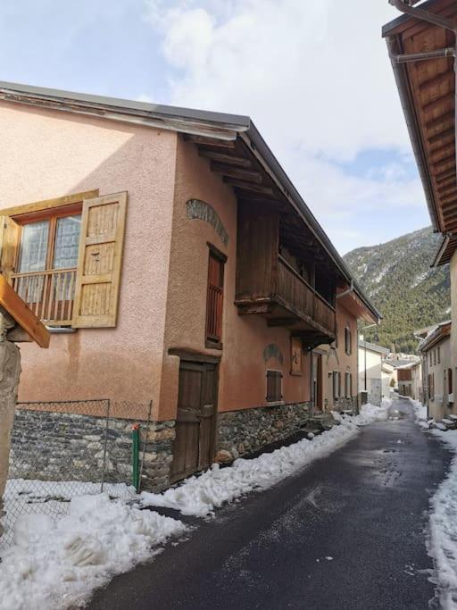 Gite 14 Pers Lesoursfanfarons Spacieux Chaleureux Bramans Exterior photo
